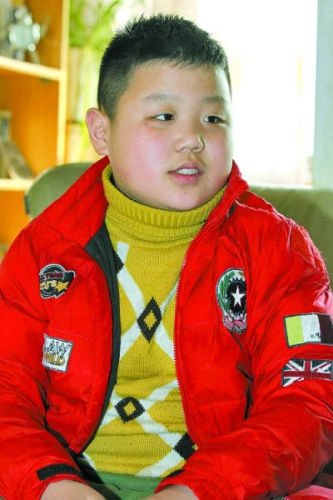 9岁男孩口述6万字科幻小说 看书多知识面广